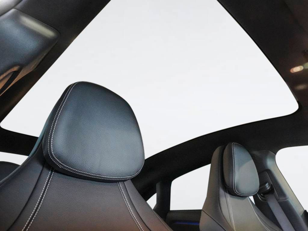 Mercedes-Benz CLA 350 2025