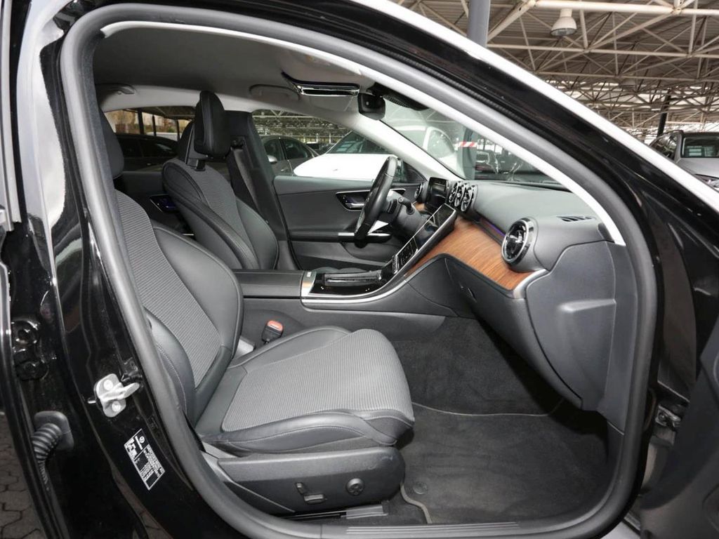 Mercedes-Benz C 200 2023