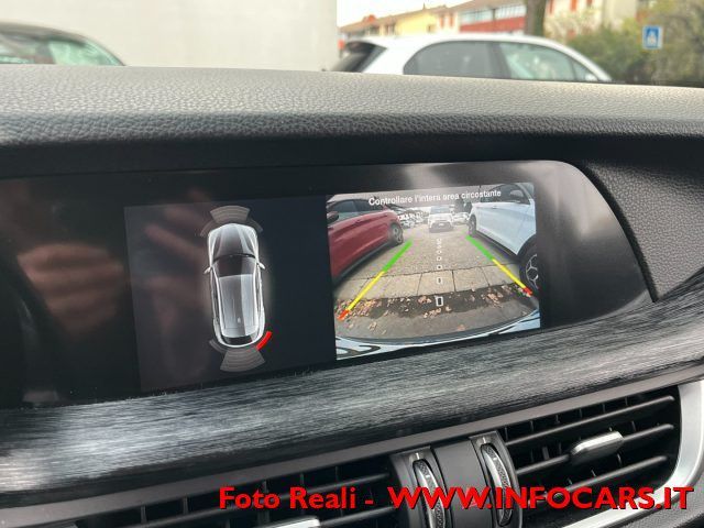 Alfa Romeo Stelvio 2021