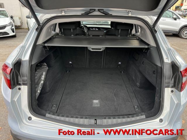 Alfa Romeo Stelvio 2021