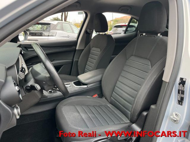 Alfa Romeo Stelvio 2021