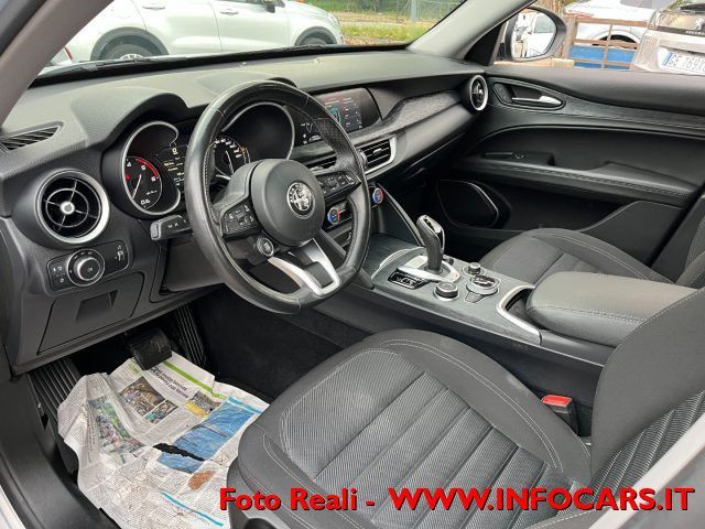 Alfa Romeo Stelvio 2021