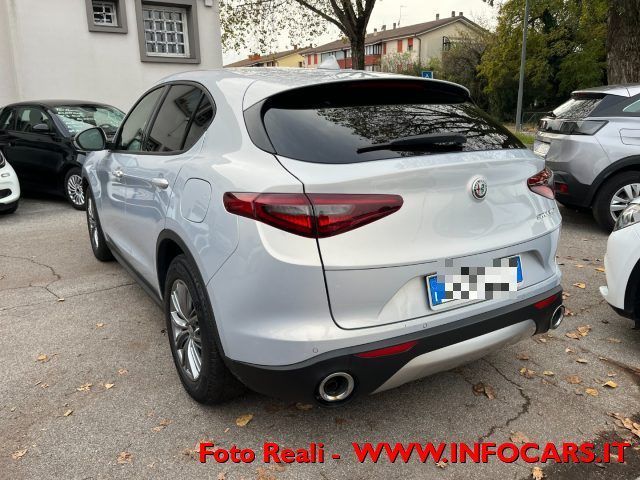 Alfa Romeo Stelvio 2021