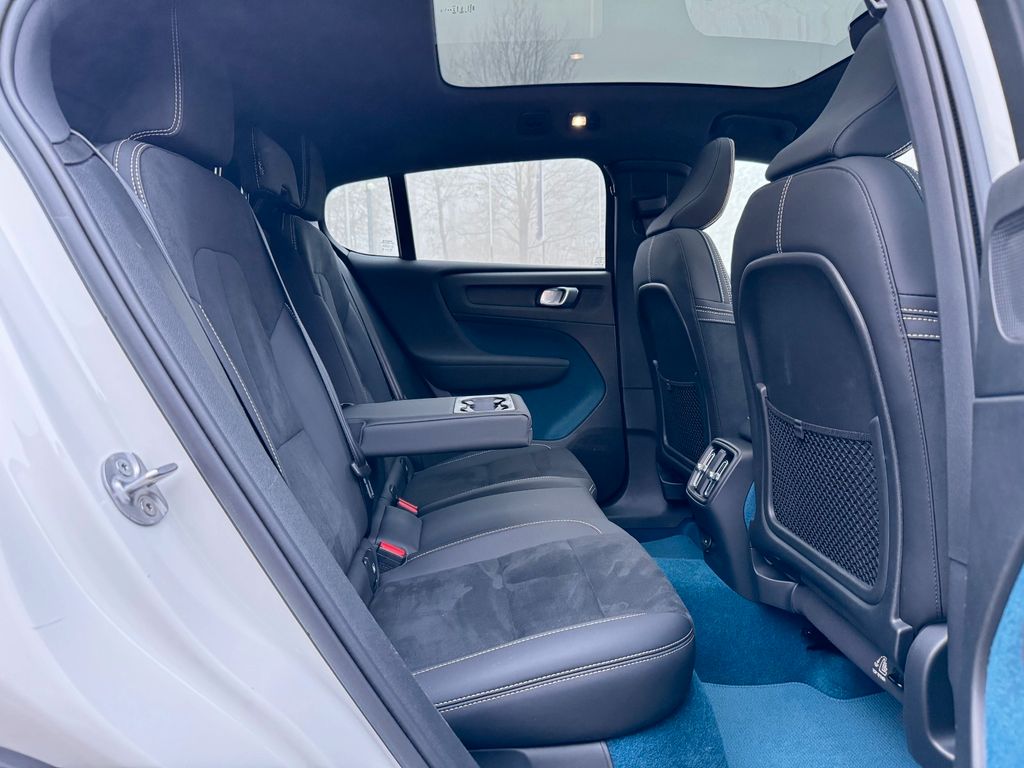 Volvo C40 2022