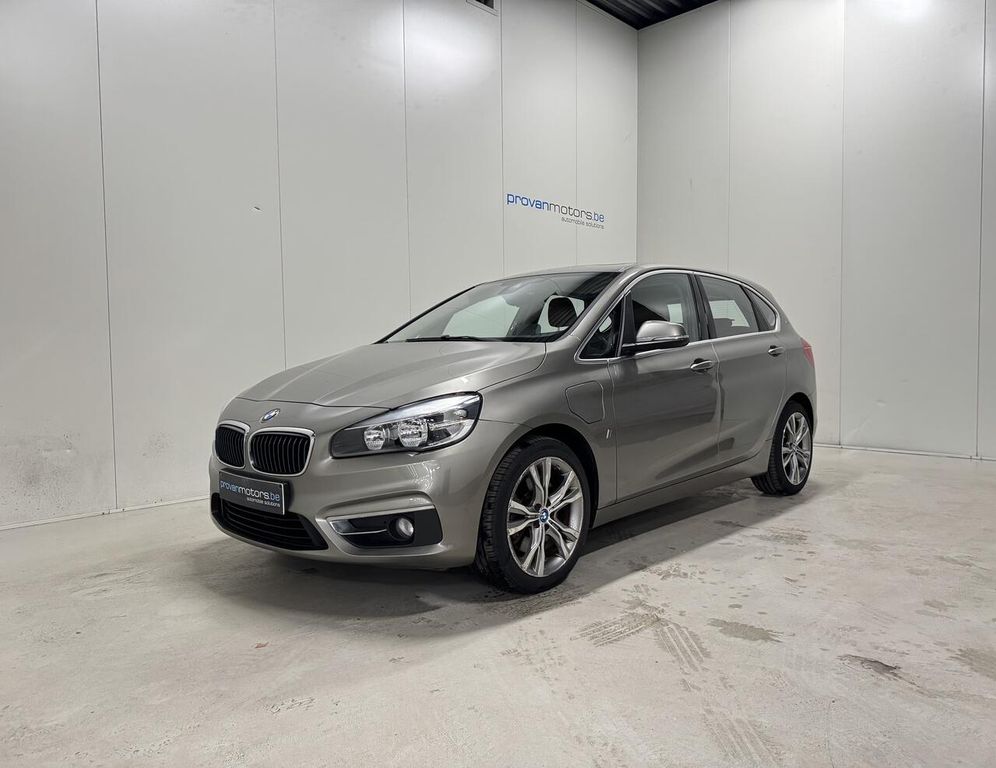 BMW 225 2016