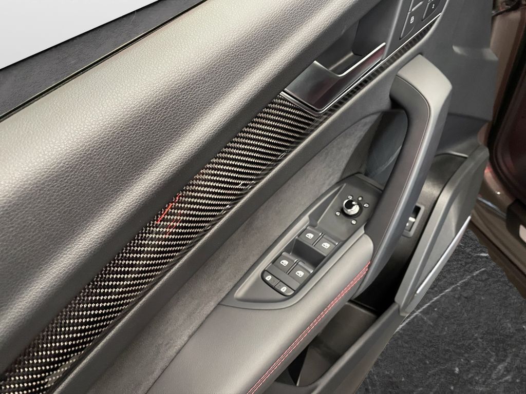 Audi SQ5 2024
