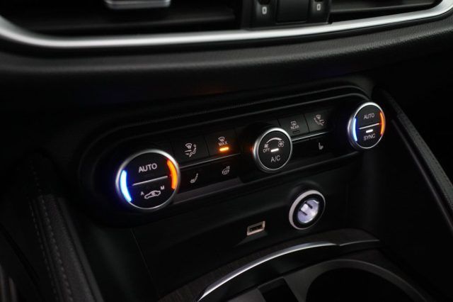 Alfa Romeo Stelvio 2023