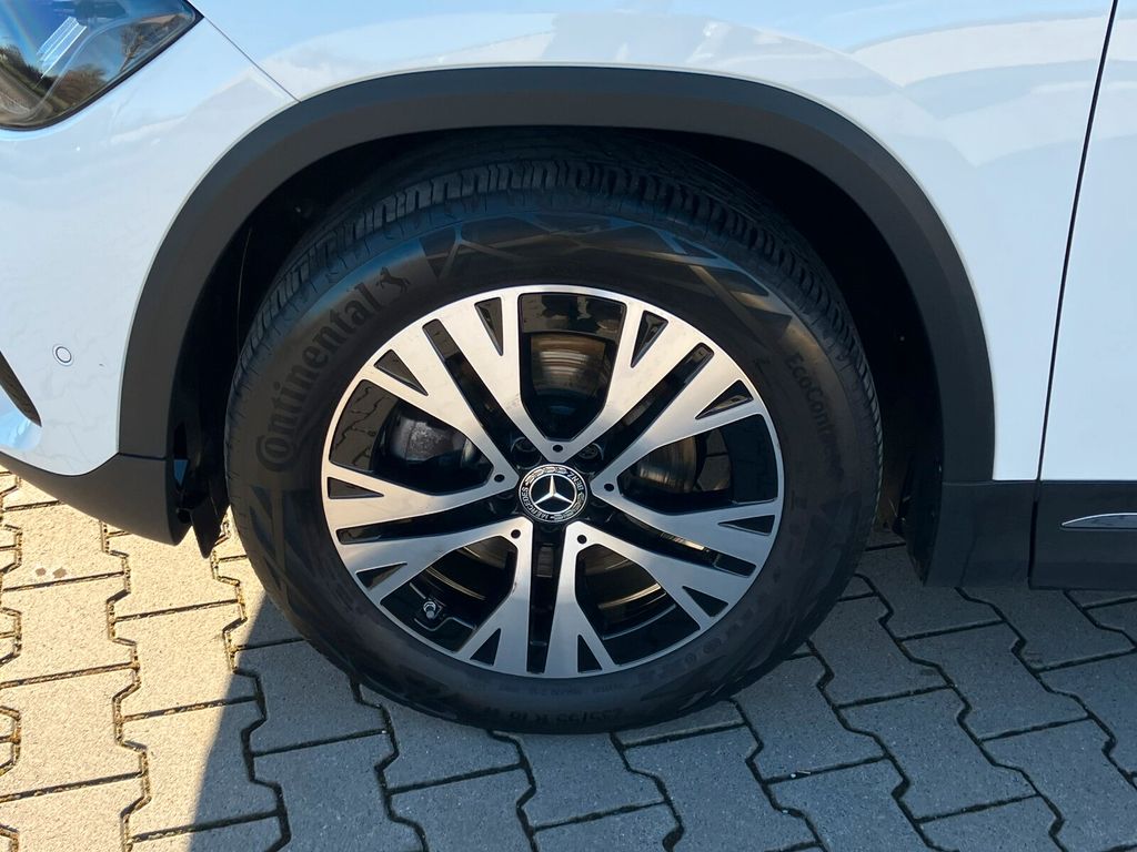 Mercedes-Benz GLA 200 2024
