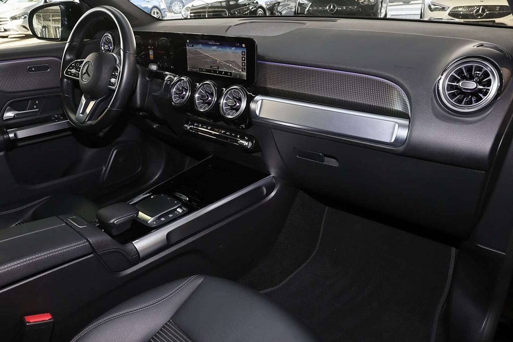 Mercedes-Benz EQB 2022