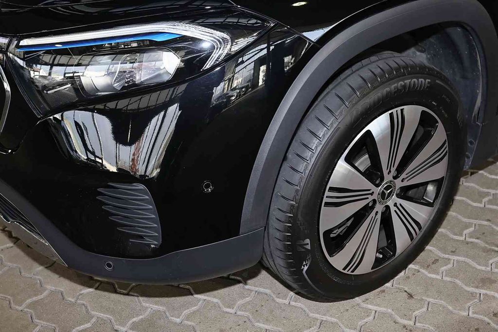 Mercedes-Benz EQB 2022