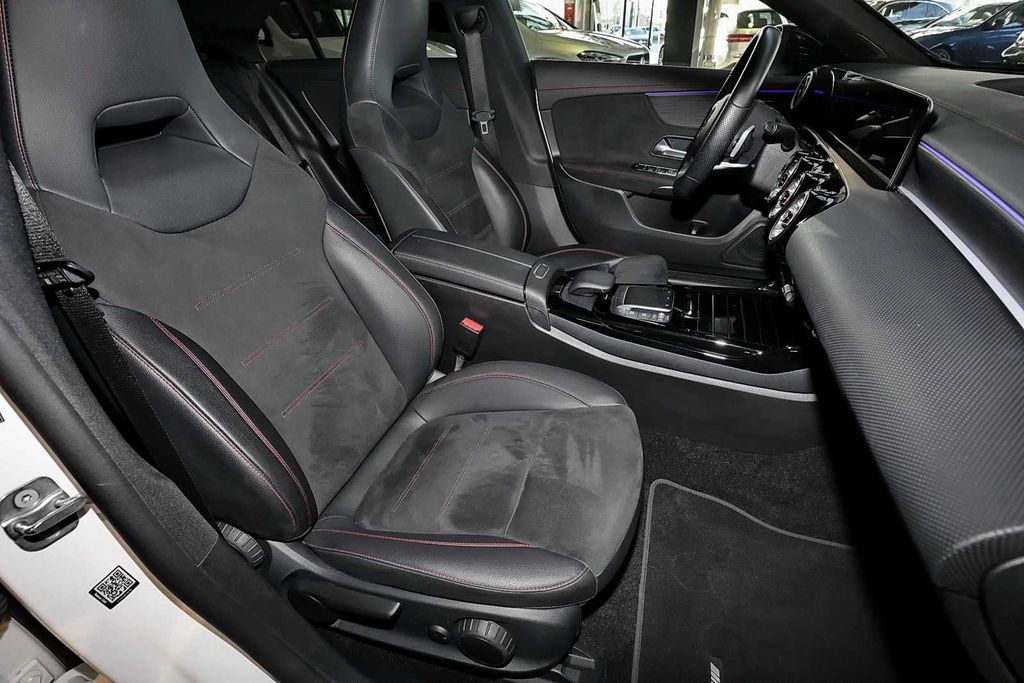 Mercedes-Benz CLA 45 AMG 2022