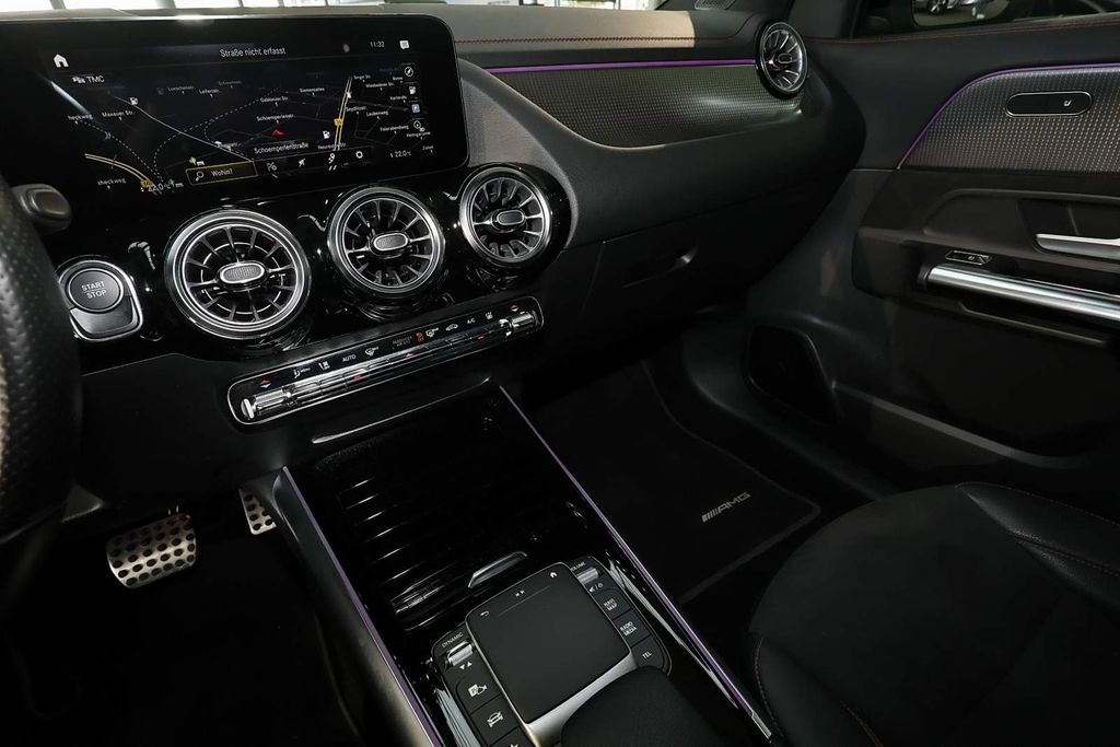 Mercedes-Benz EQA 2021