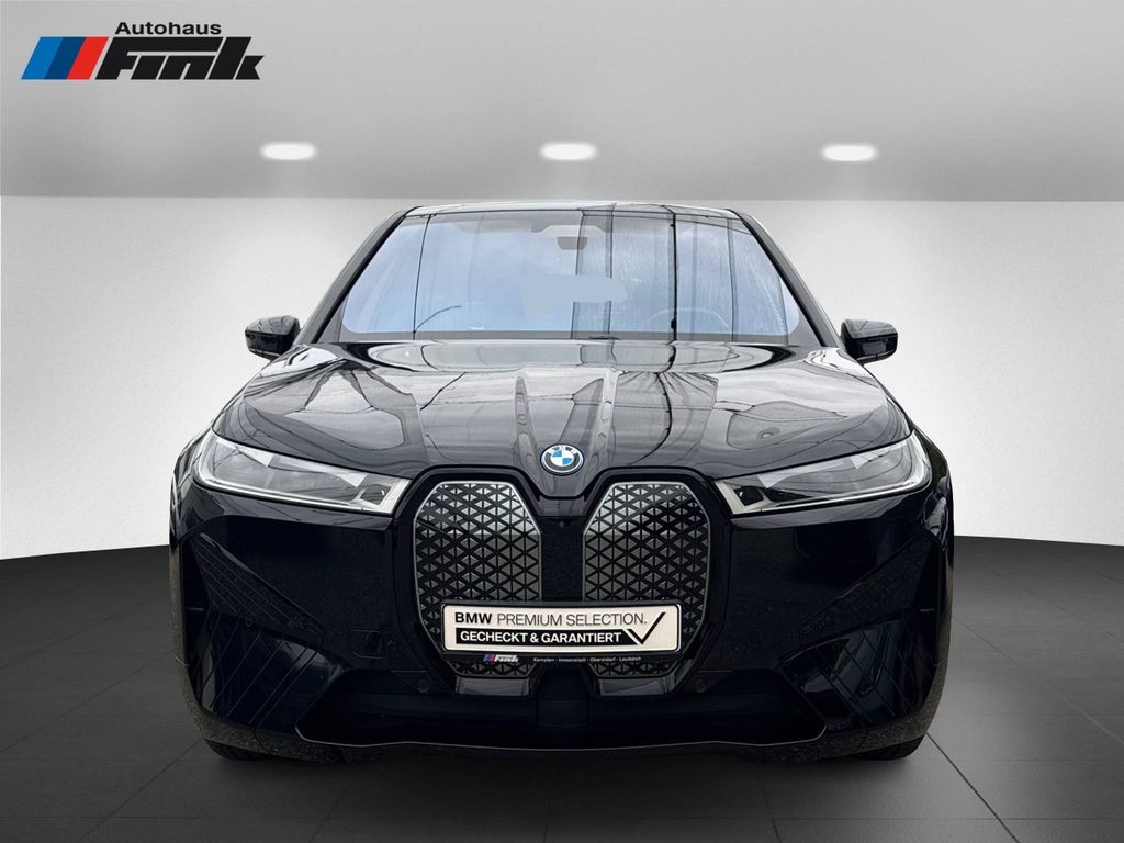 BMW iX 2023