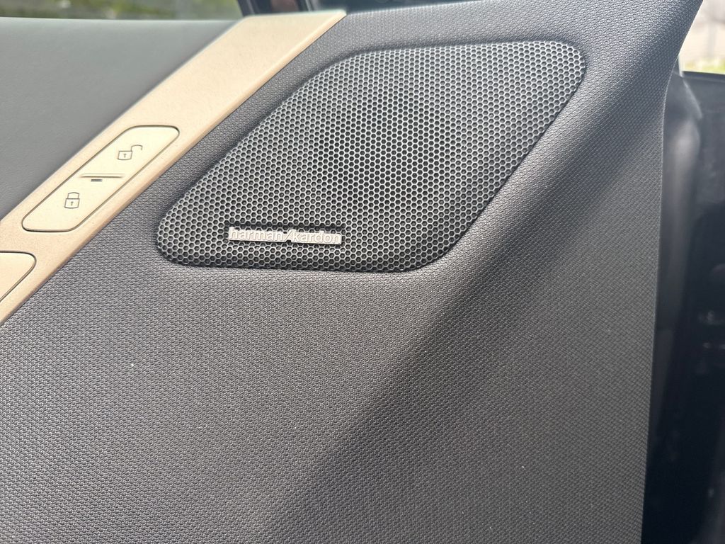 BMW iX 2023