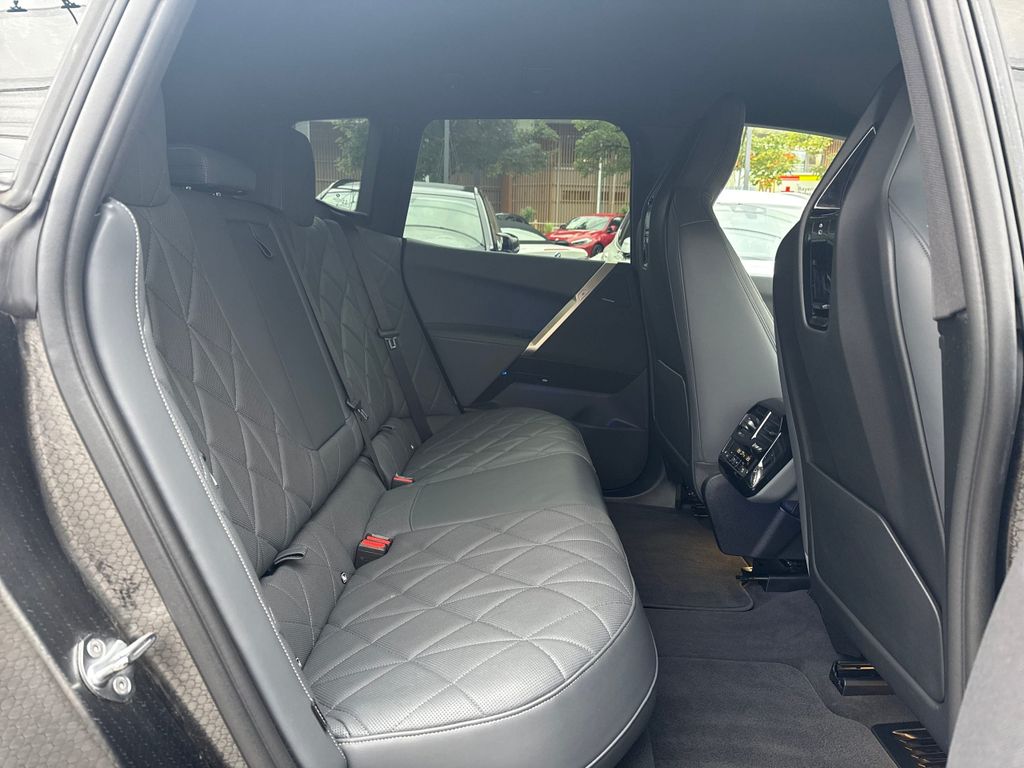 BMW iX 2023