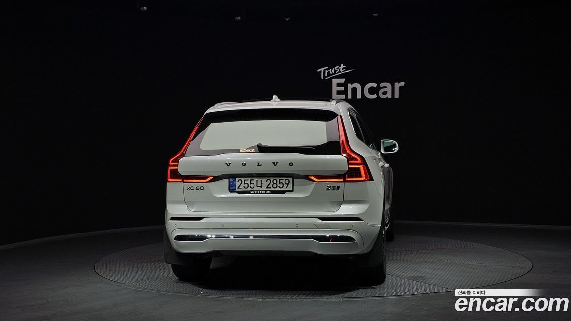 Volvo XC60 2024