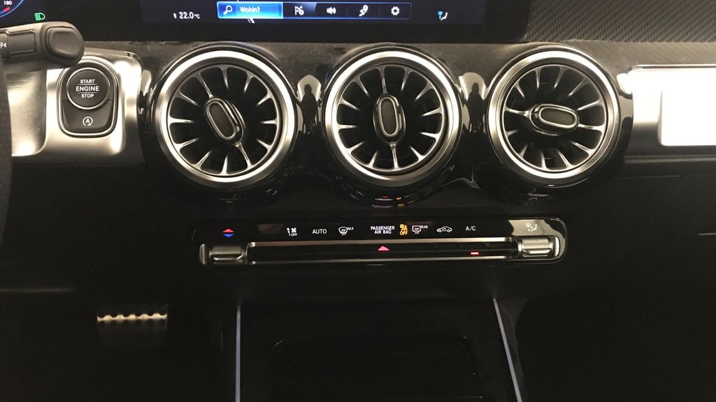 Mercedes-Benz GLB 250 2021