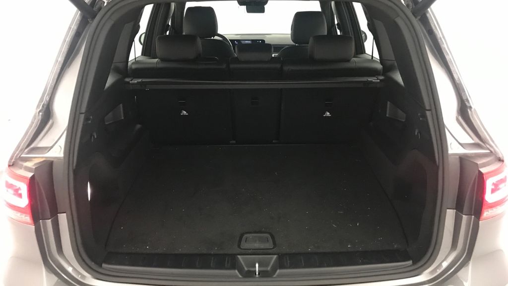 Mercedes-Benz GLB 250 2021