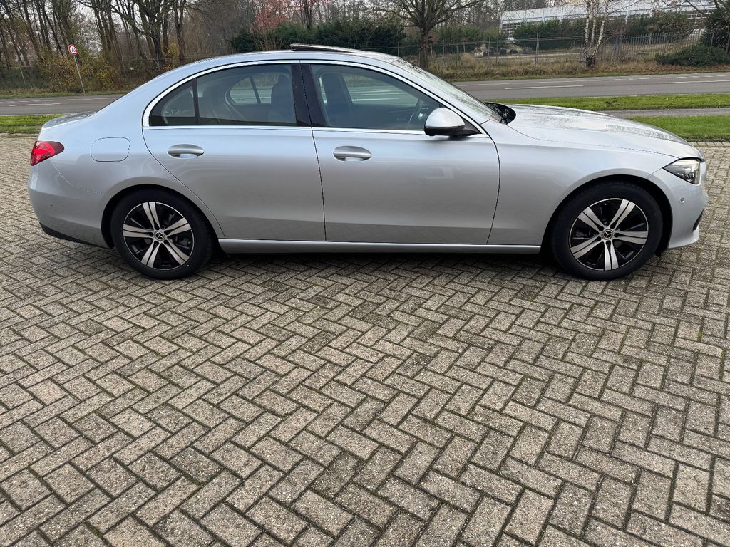 Mercedes-Benz C 200 2024