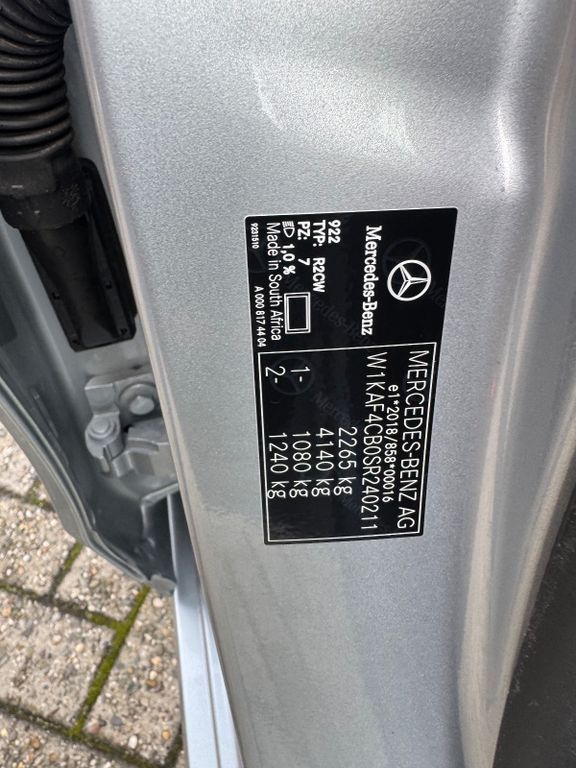 Mercedes-Benz C 200 2024