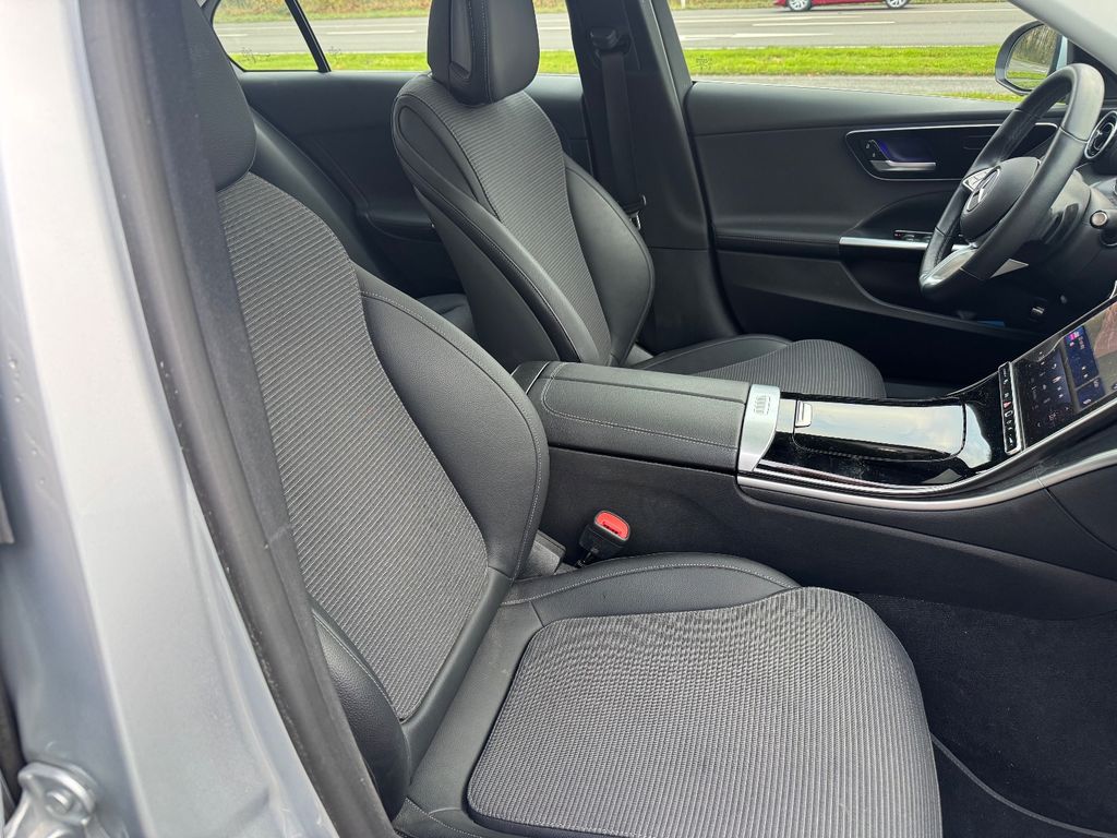 Mercedes-Benz C 200 2024