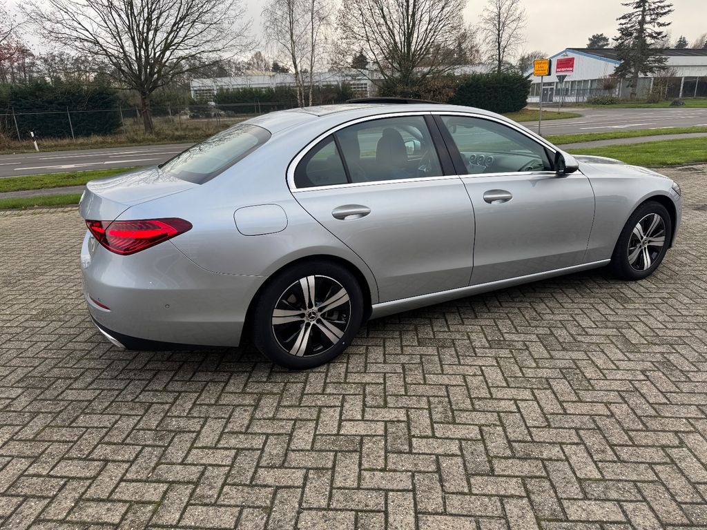 Mercedes-Benz C 200 2024