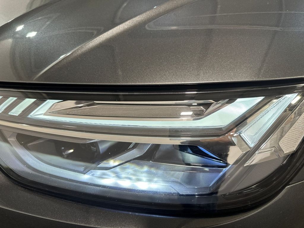 Audi SQ5 2022