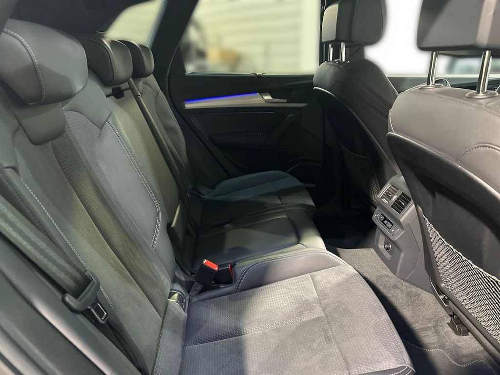 Audi SQ5 2022