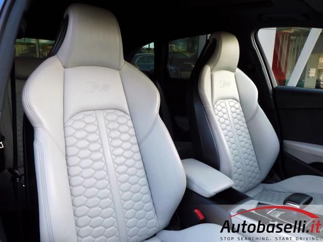 Audi A4 2021