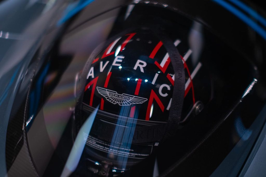 Aston Martin V12 Vantage 2022