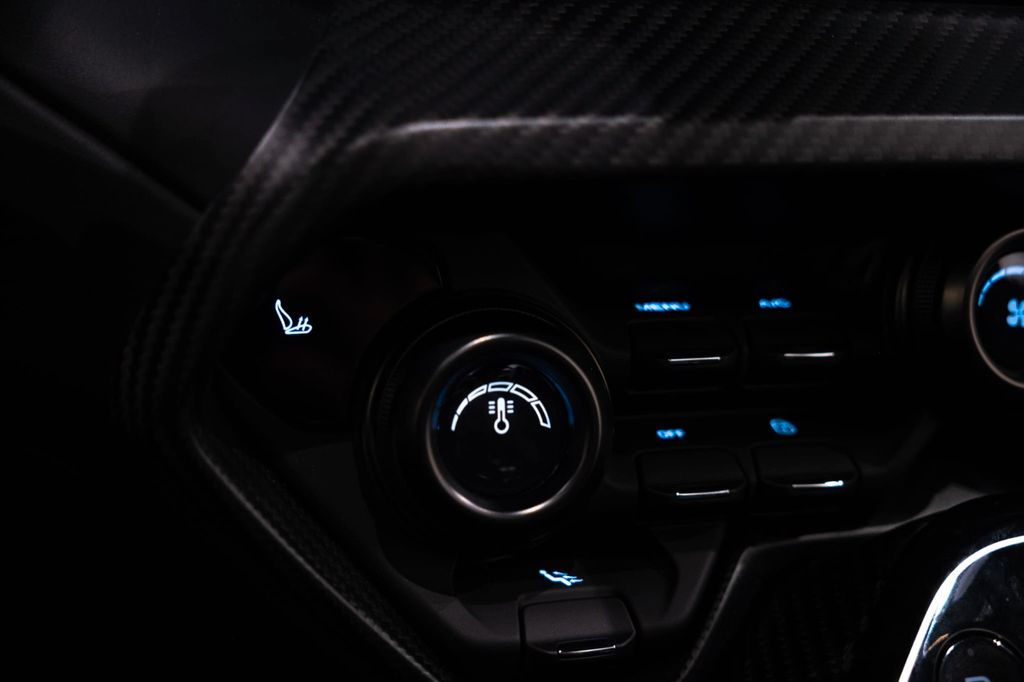 Aston Martin V12 Vantage 2022