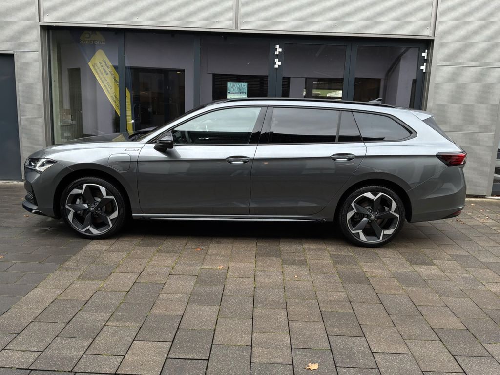 Skoda Superb 2025