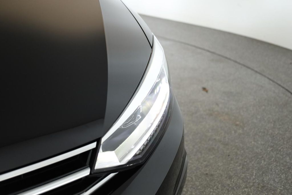 Volkswagen Touran 2025