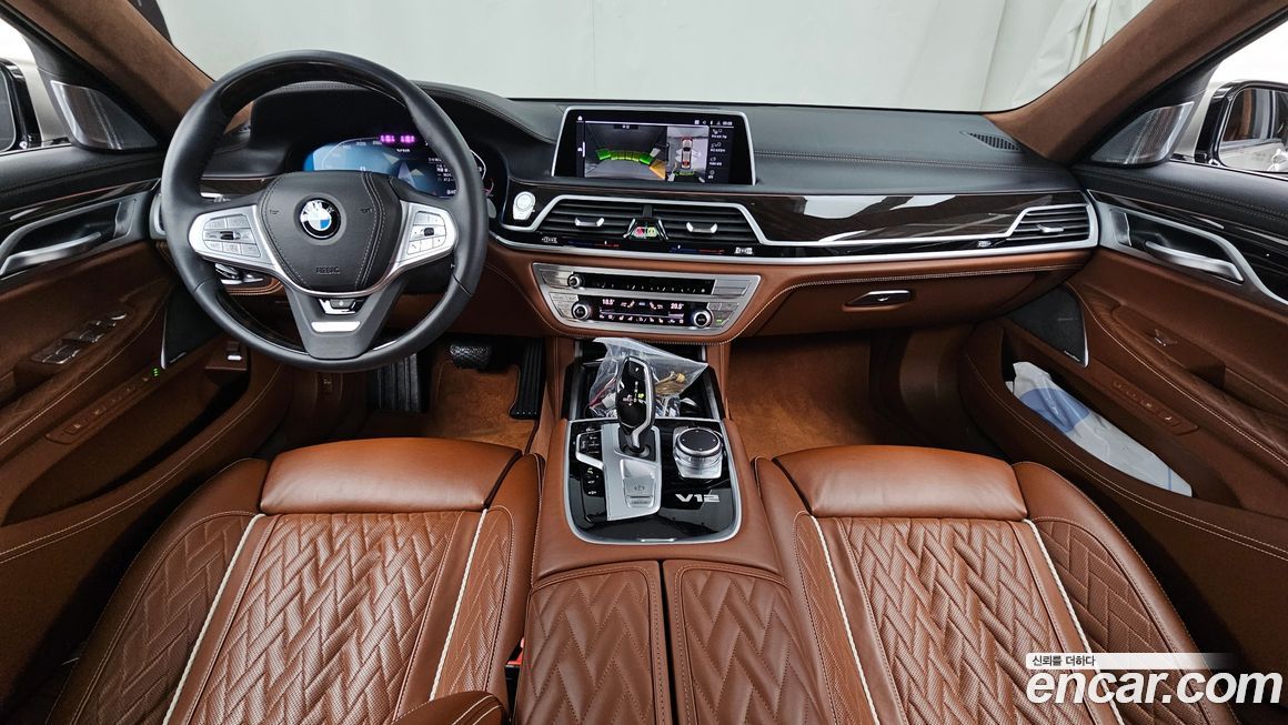 BMW 7-Series 2021