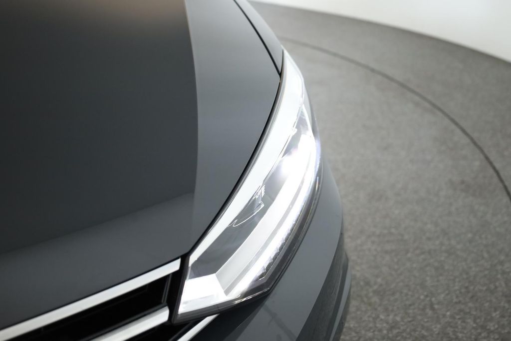 Volkswagen Touran 2025