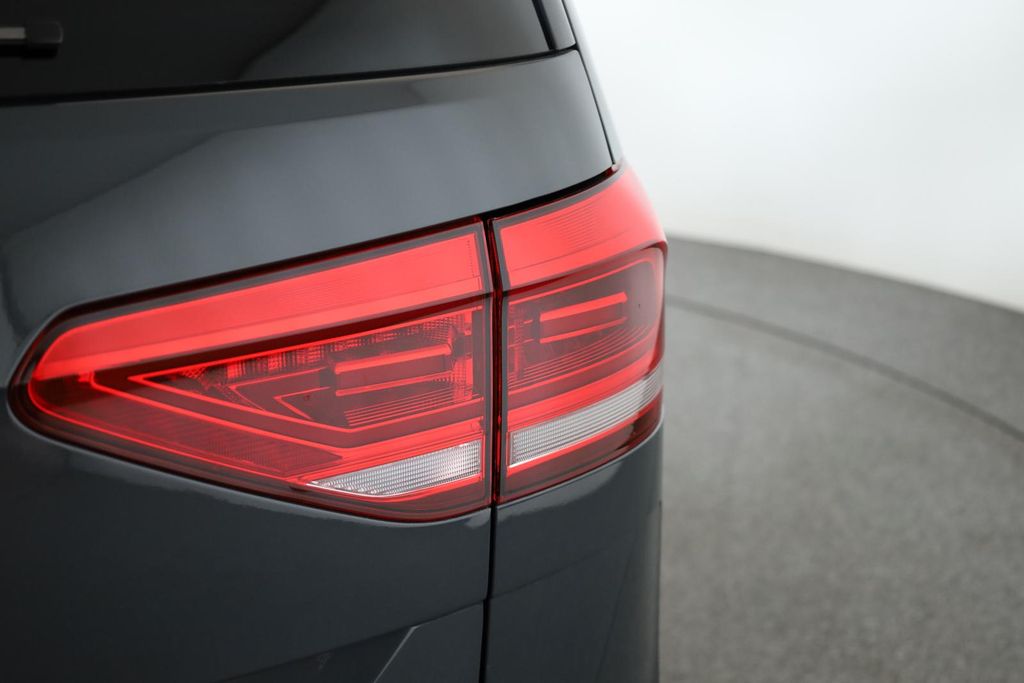 Volkswagen Touran 2025