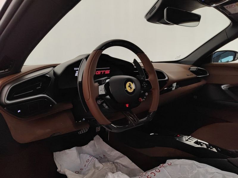 Ferrari 296 GTS 2025