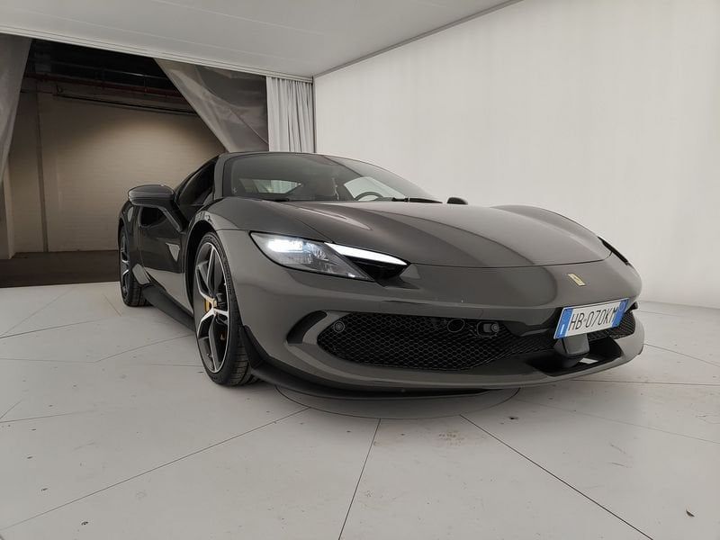 Ferrari 296 GTS 2025