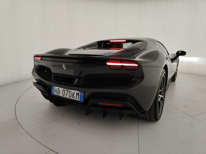 Ferrari 296 GTS 2025