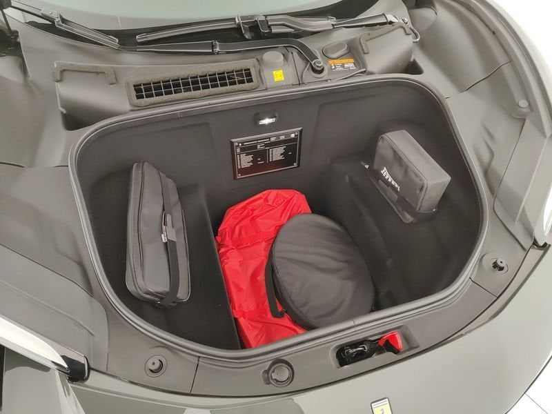 Ferrari 296 GTS 2025