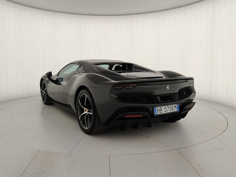 Ferrari 296 GTS 2025