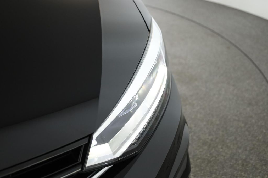 Volkswagen Touran 2025