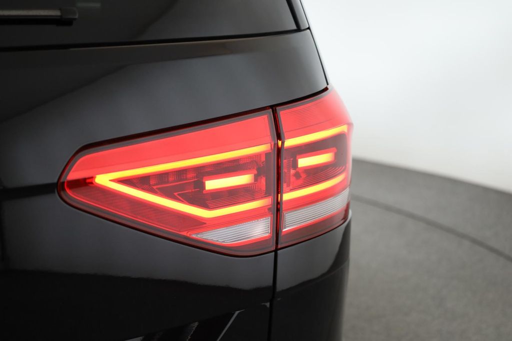 Volkswagen Touran 2025