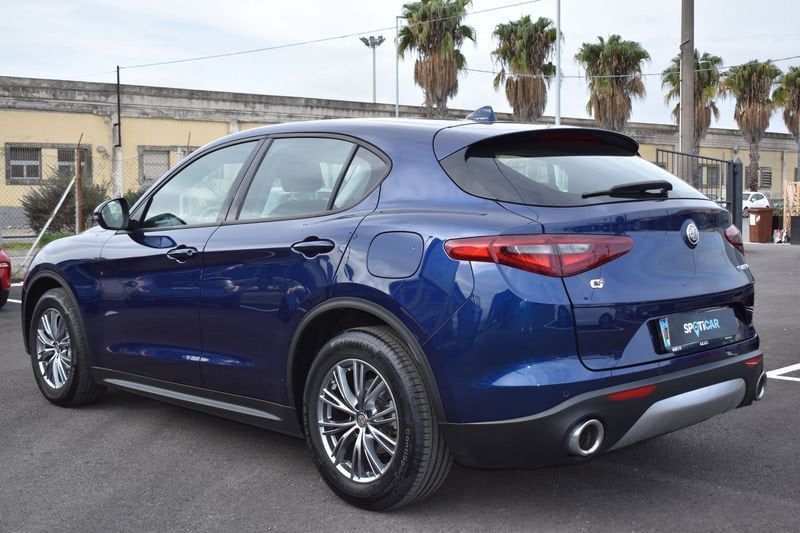 Alfa Romeo Stelvio 2021