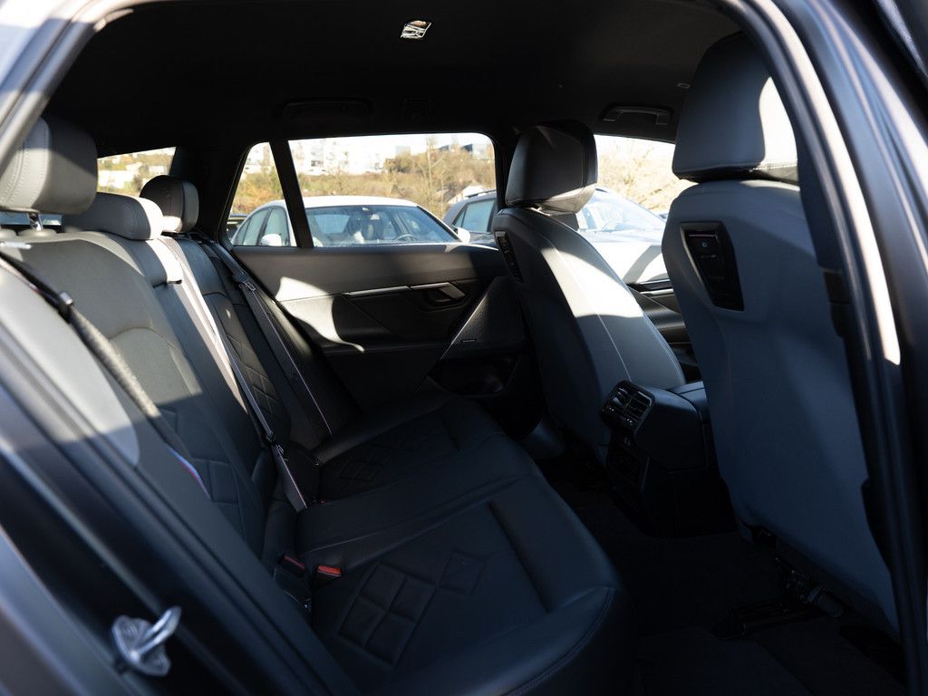 BMW i5 2024