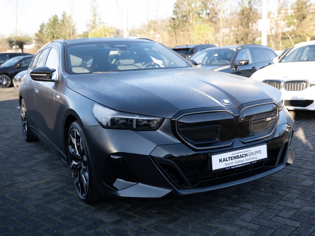 BMW i5 2024