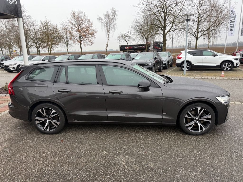 Volvo V60 2022