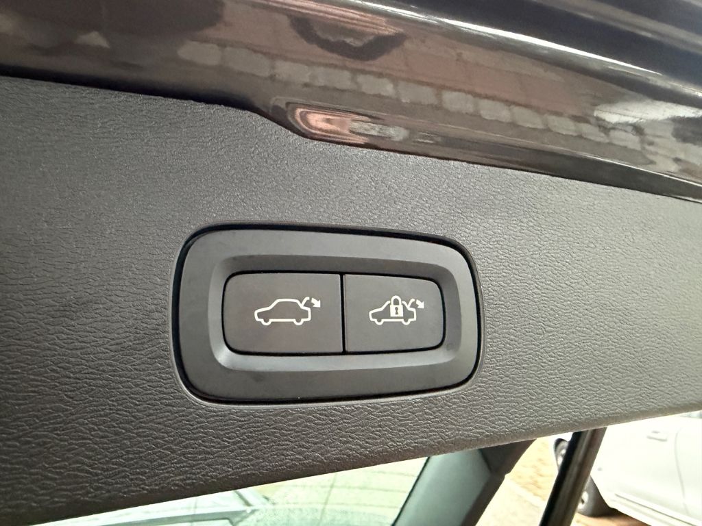 Volvo V60 2022