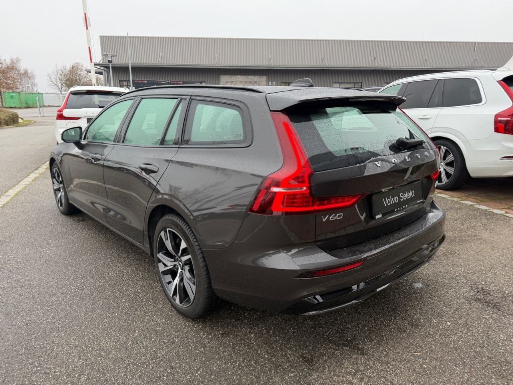 Volvo V60 2022