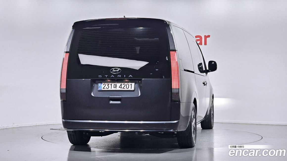 Hyundai Staria 2023